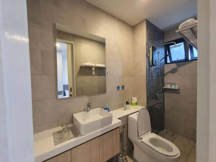 Kota Kinabalu City The Shore - Lucky 7 Homestay Zewnętrze zdjęcie
