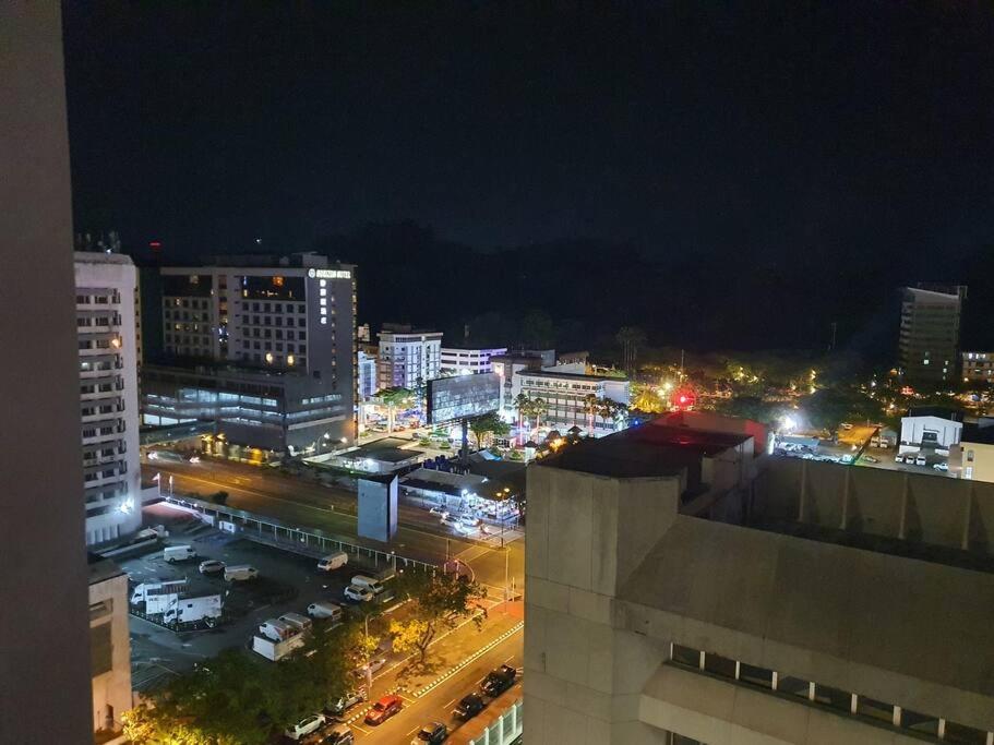 Kota Kinabalu City The Shore - Lucky 7 Homestay Zewnętrze zdjęcie